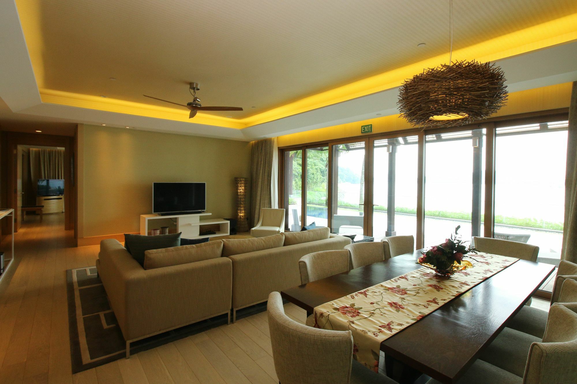 Resorts World Sentosa - Equarius Villas Singapore Ngoại thất bức ảnh